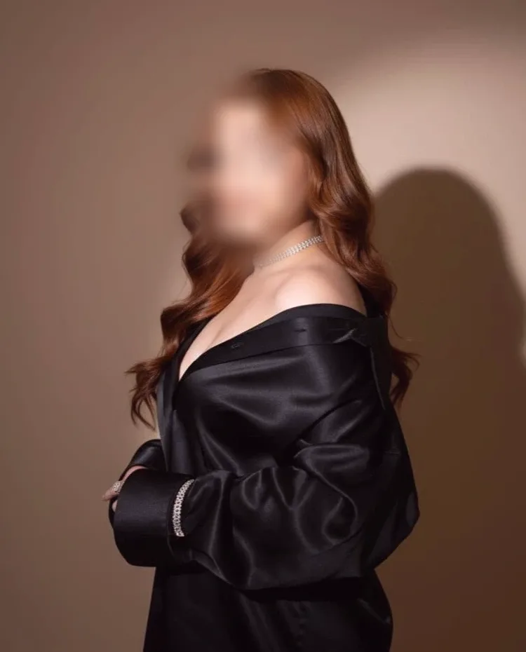Aya, 21